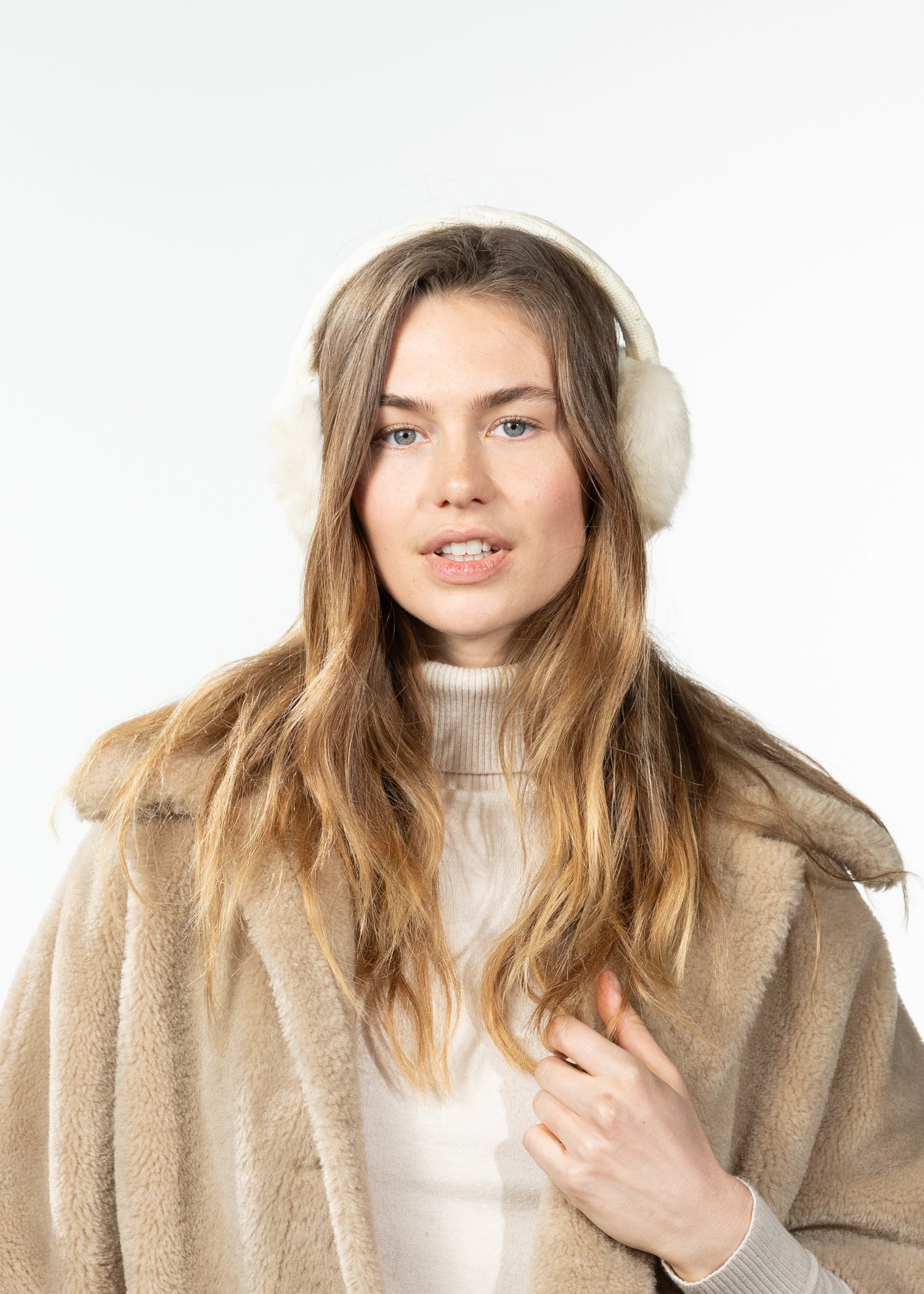 Women Fur Earmuffs white - Front
