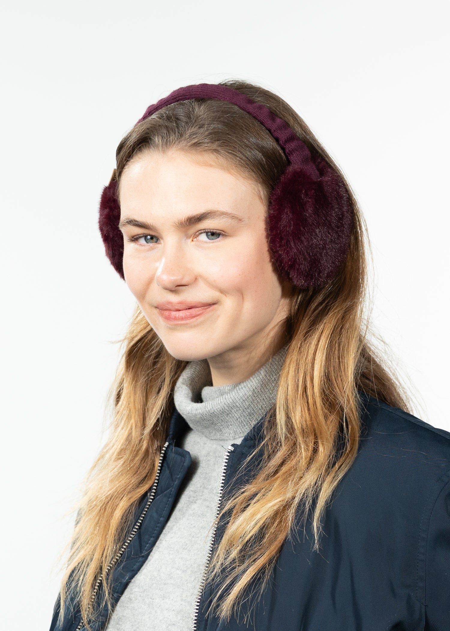 Women Plush Earmuffs aubergine - Side