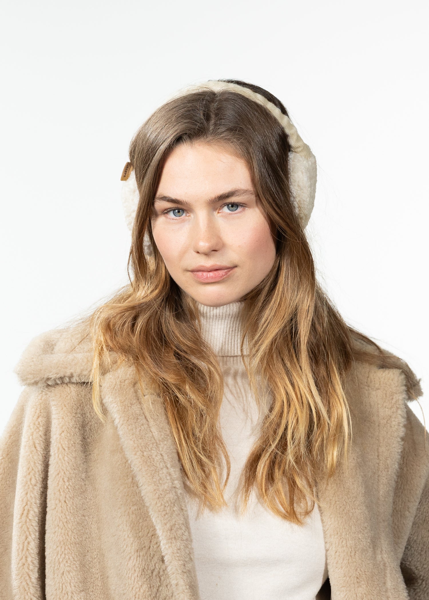 Women Browniez Earmuffs cream - Front