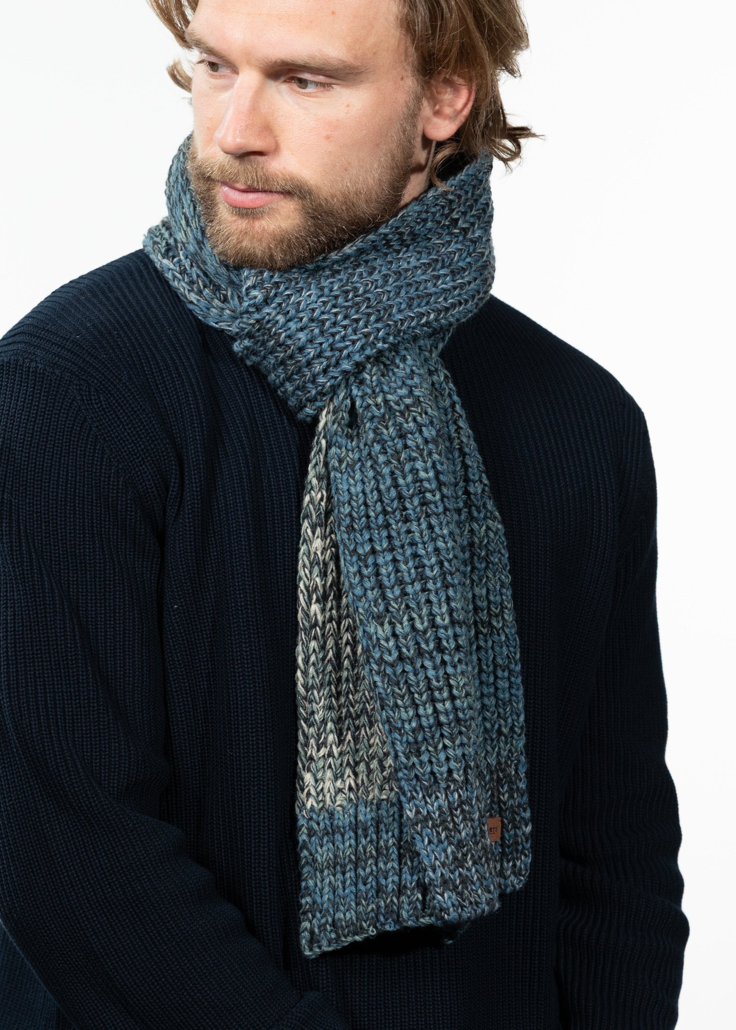 Men Akotan Scarf navy - Front