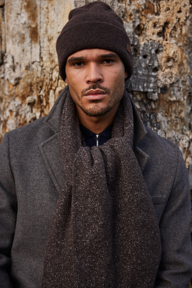 Men Willian Scarf dark brown - Model