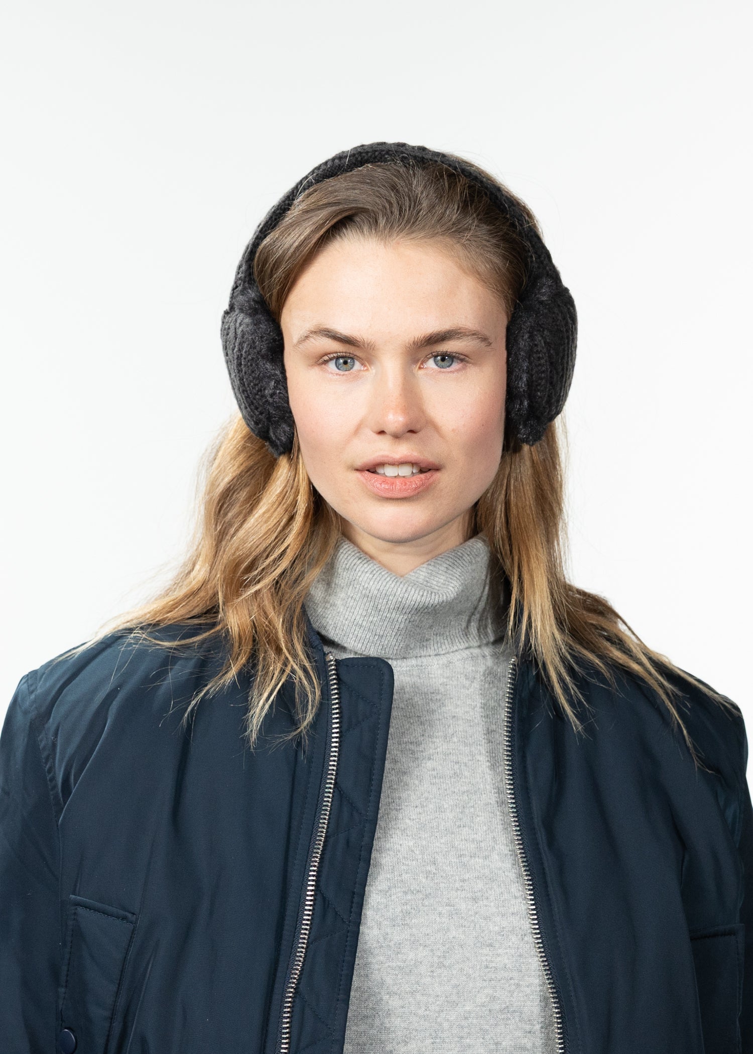 Women Monique Earmuffs black - Front