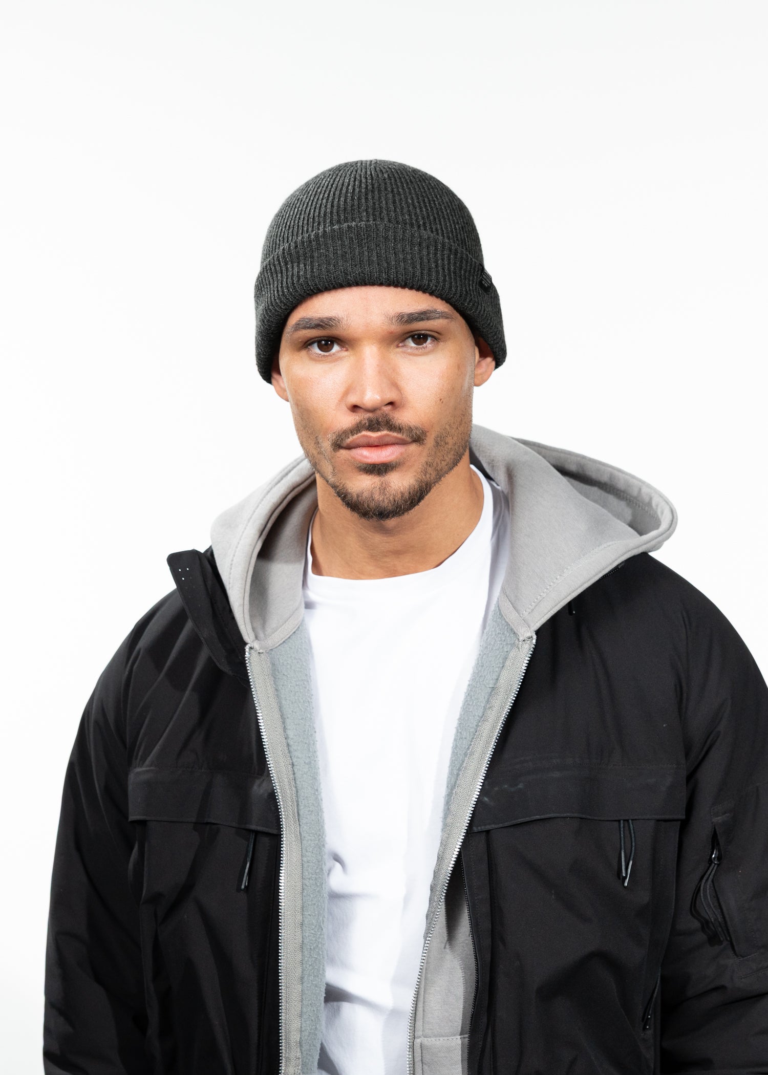 Unisex Kinyeti Beanie dark heather - Front