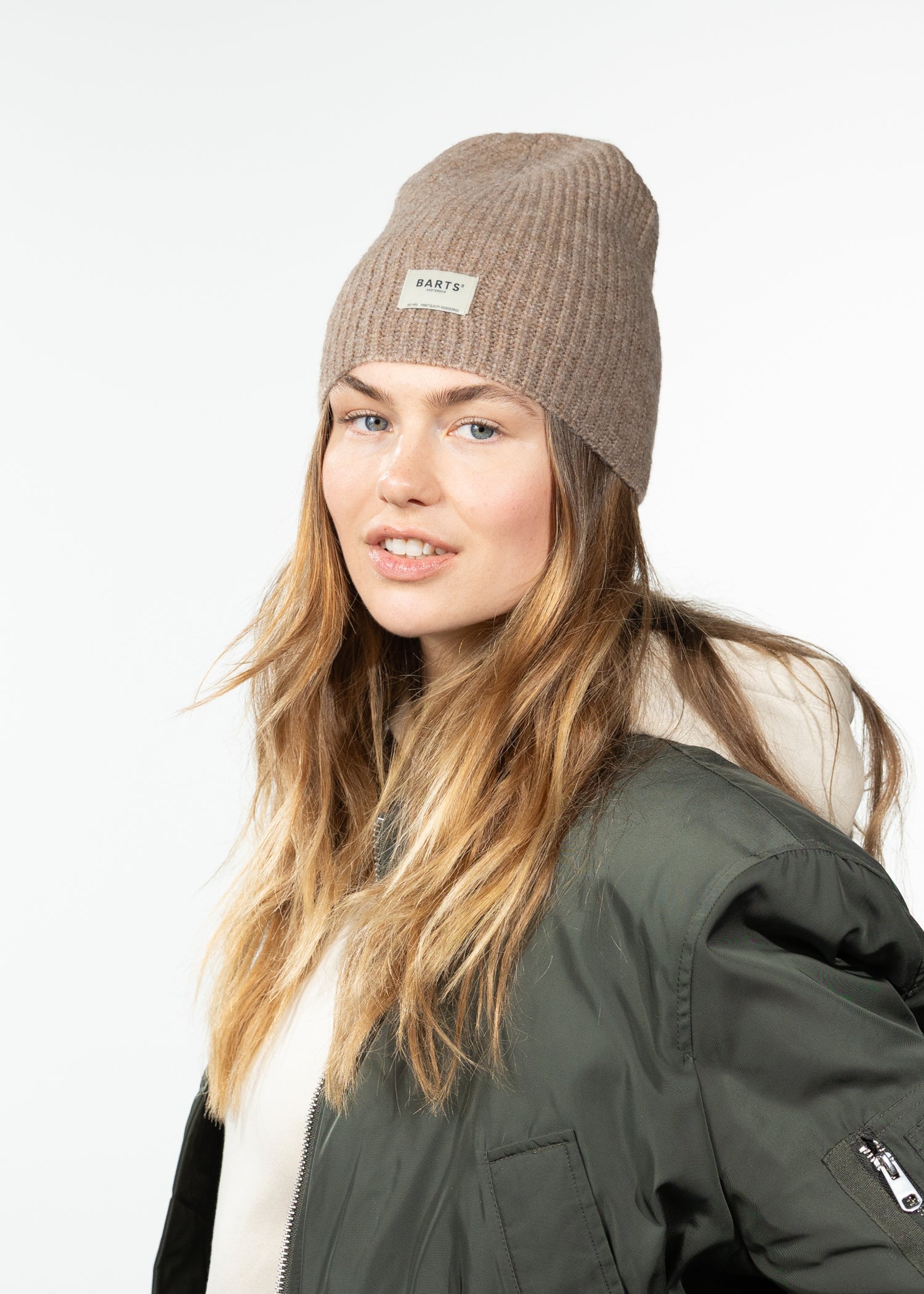 Women Darty Beanie light brown - Side