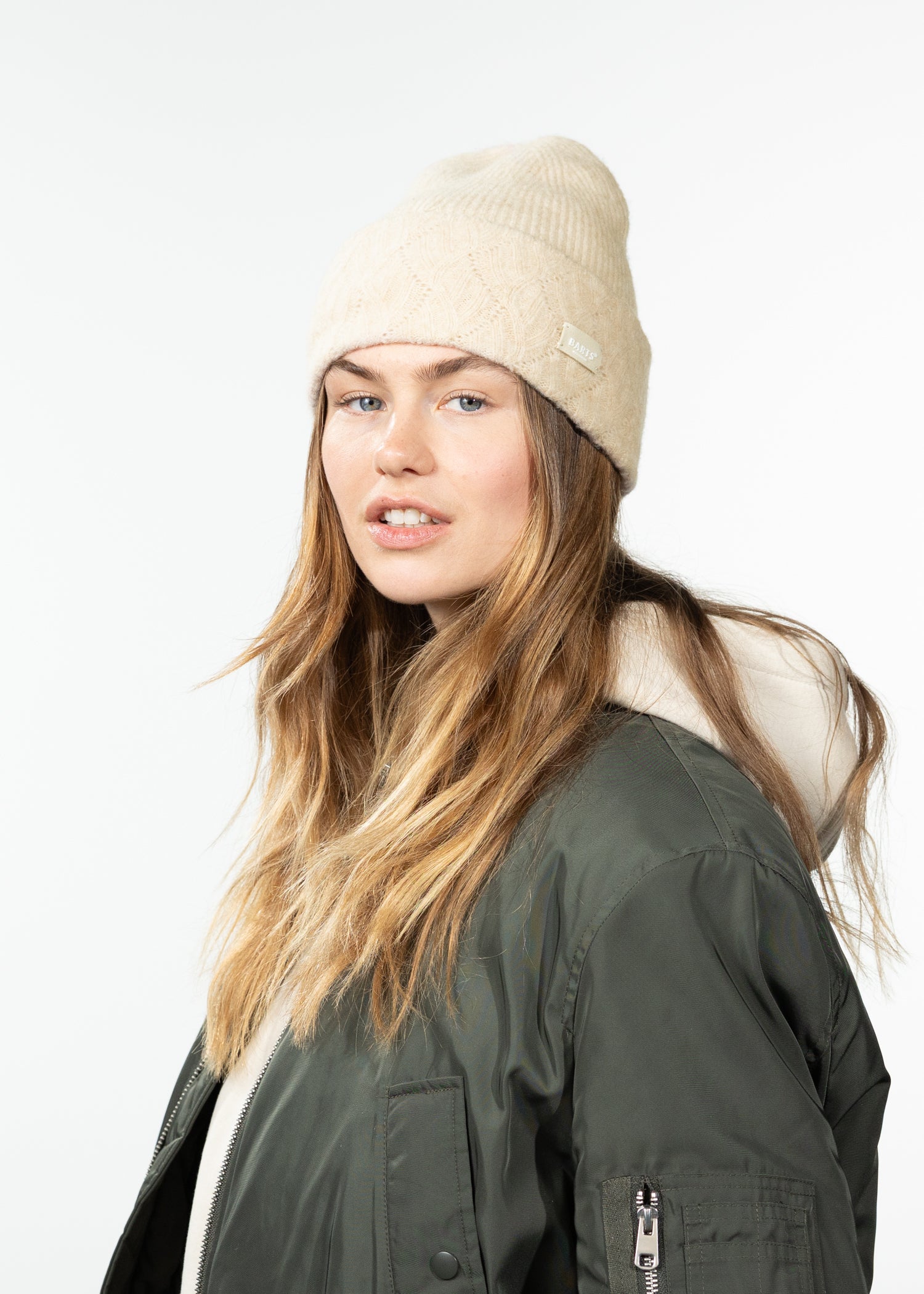 Women Sunnybird Beanie beige - Side