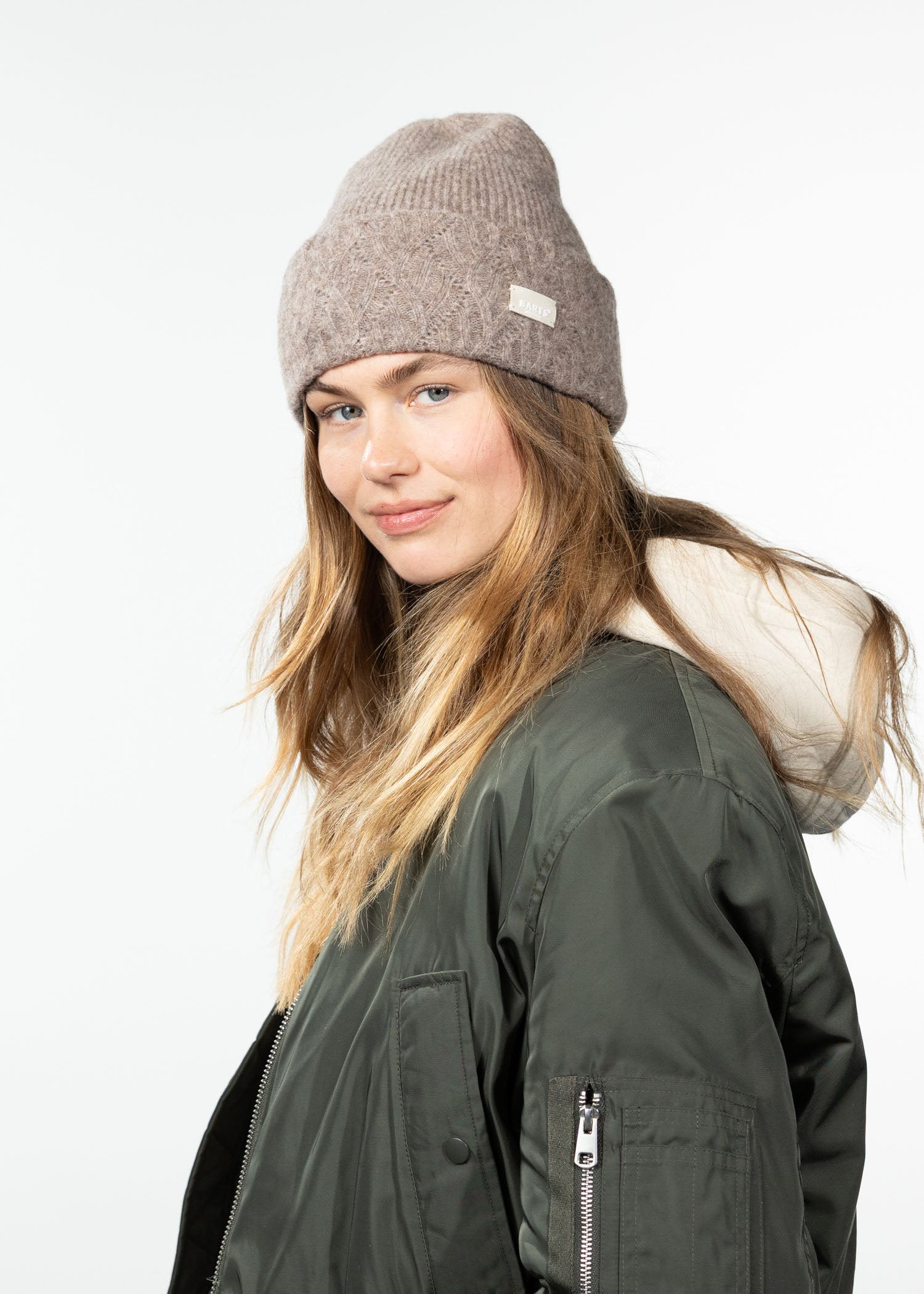Women Sunnybird Beanie brown - Side
