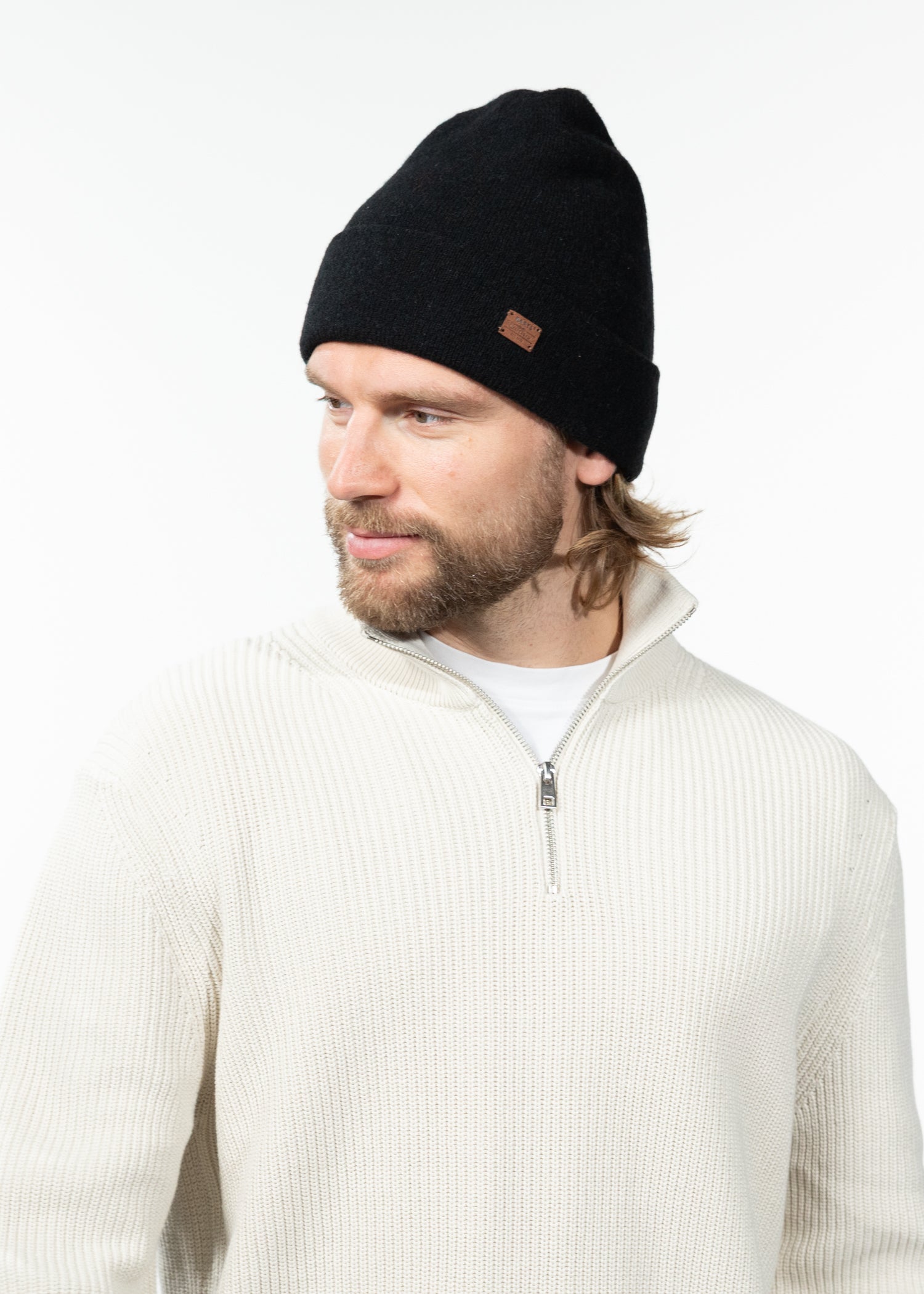 Men Vale Beanie black - Side