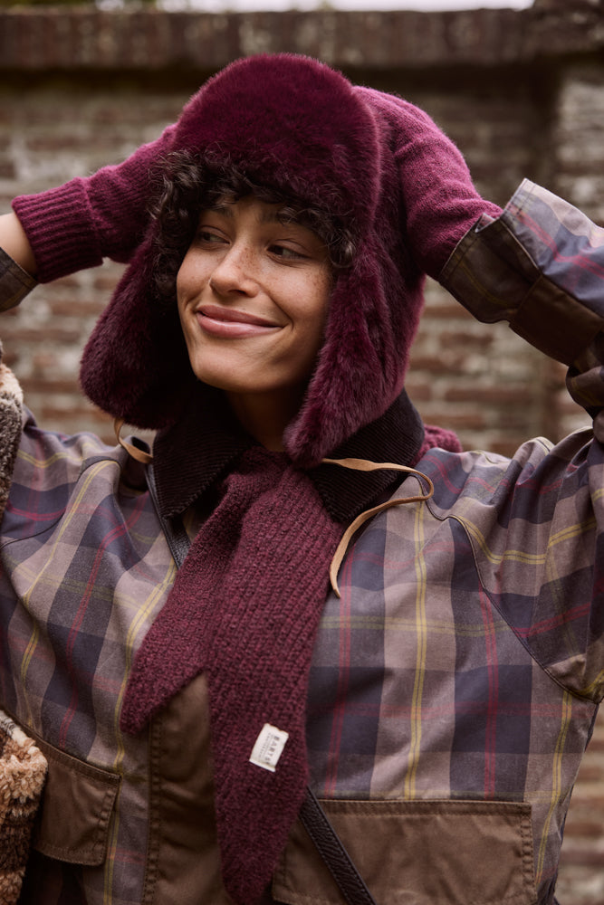Women Lucerne Bomber aubergine - Model