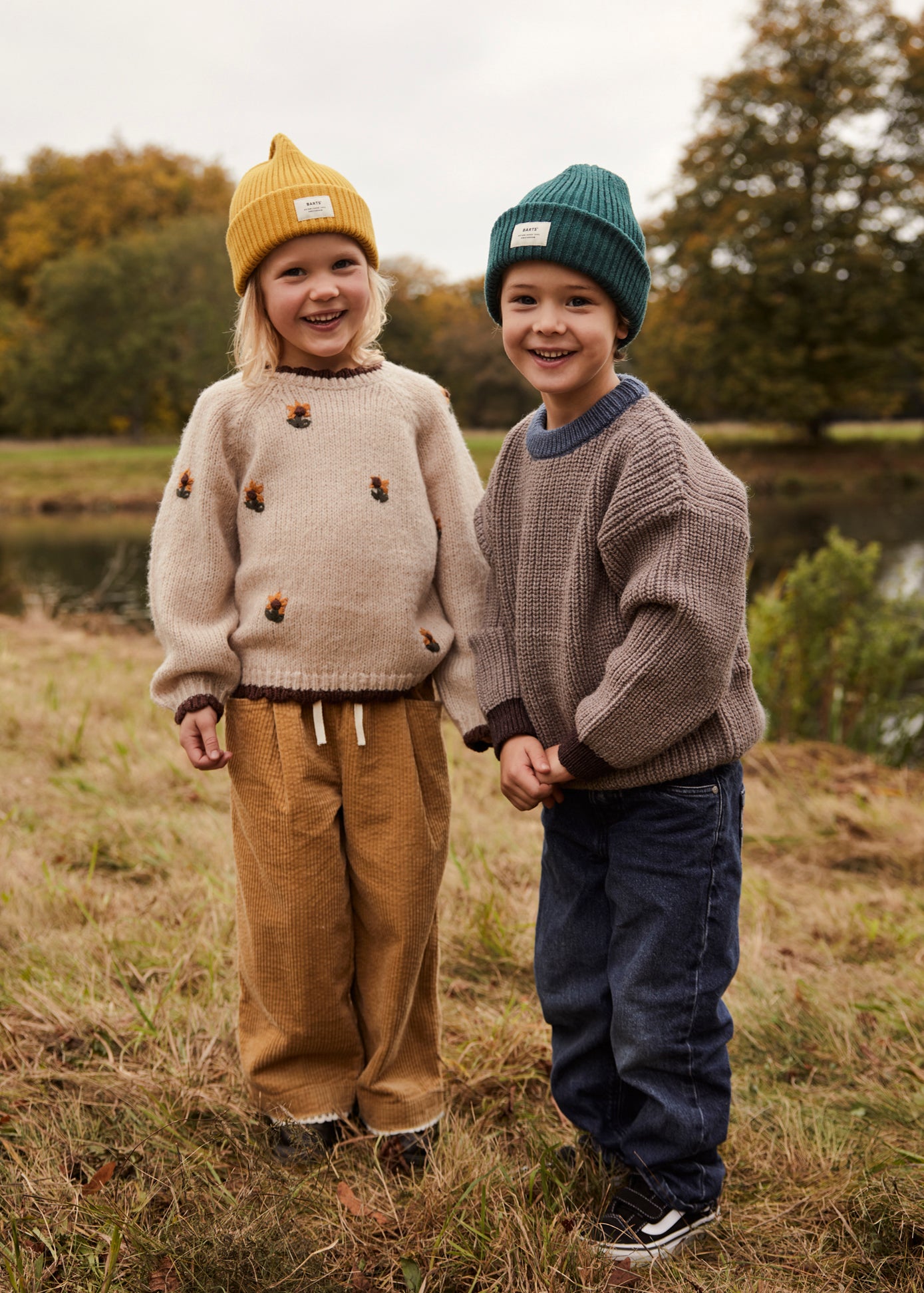 Kids Basalth Beanie bottle green - Model