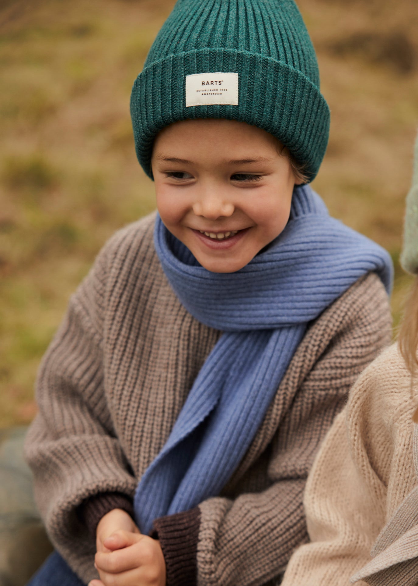 Kids Basalth Scarf blue - Model