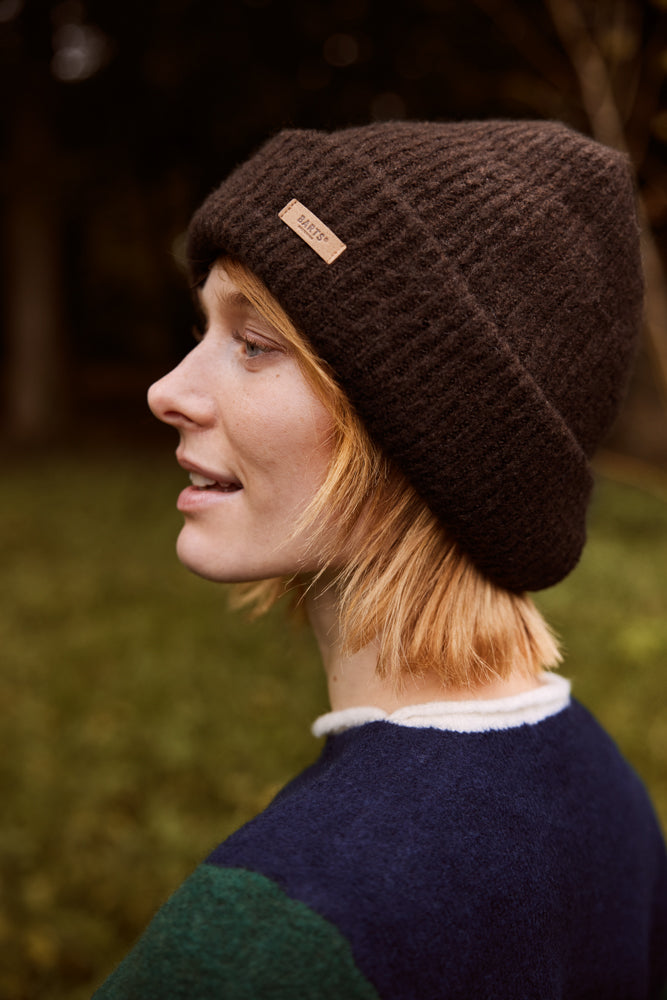 Women Witzia Beanie dark brown - Model