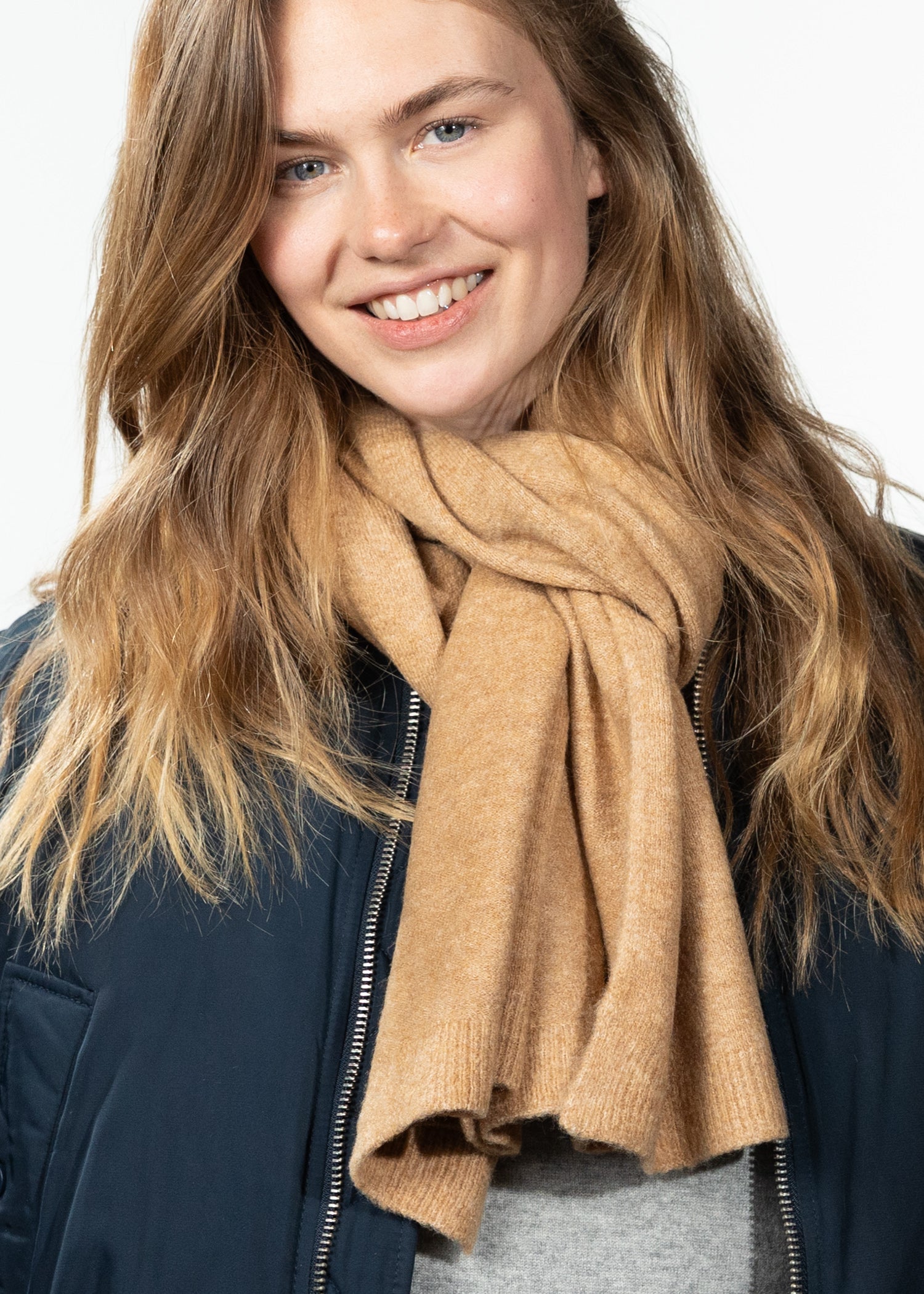 Women Witzia Scarf sand - Front
