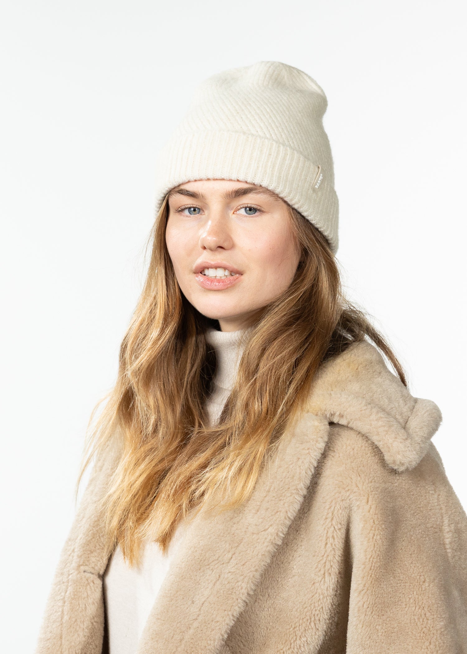 Women Kirinda Beanie cream - Side