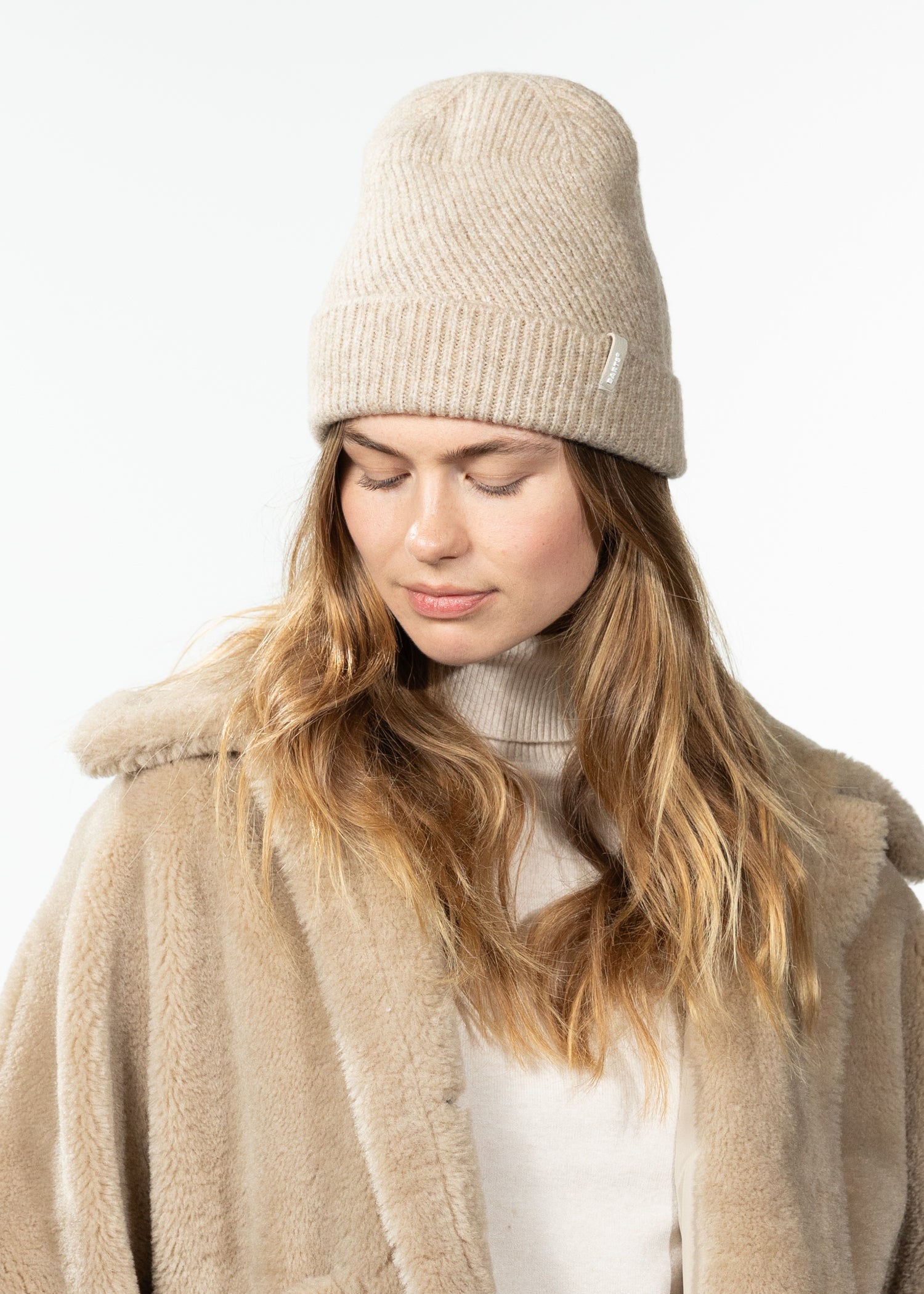Women Kirinda Beanie light brown - Front