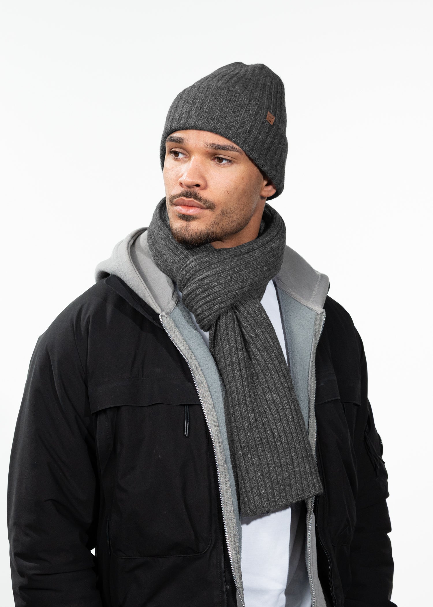 Men Wyoni Beanie dark heather - Front