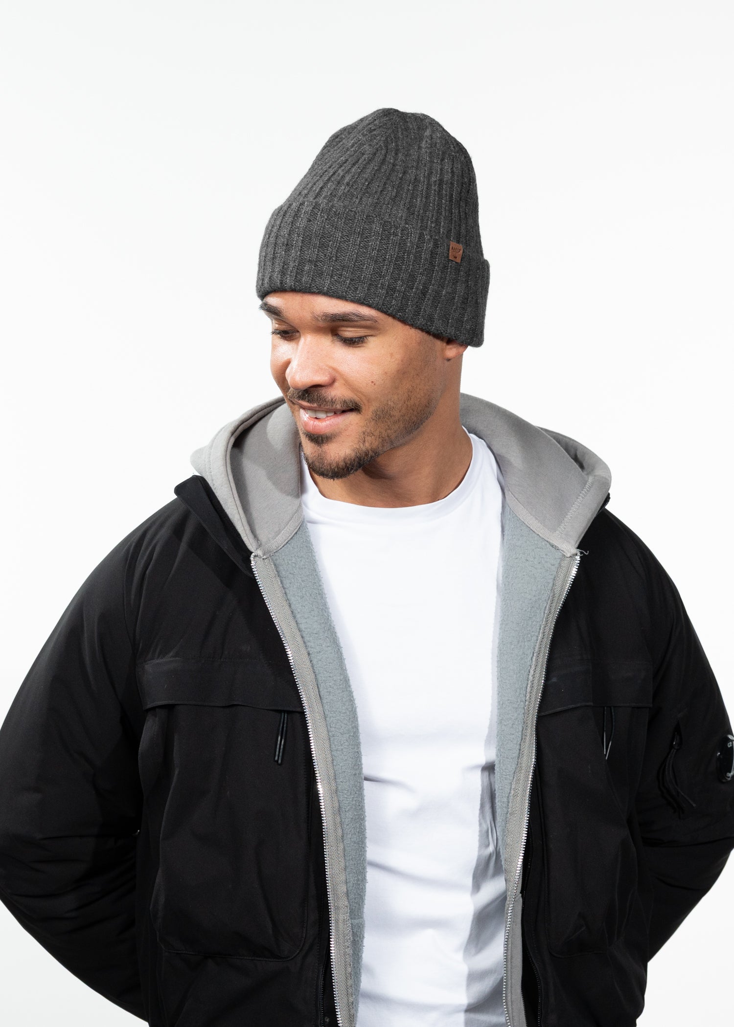 Men Wyoni Beanie dark heather - Side
