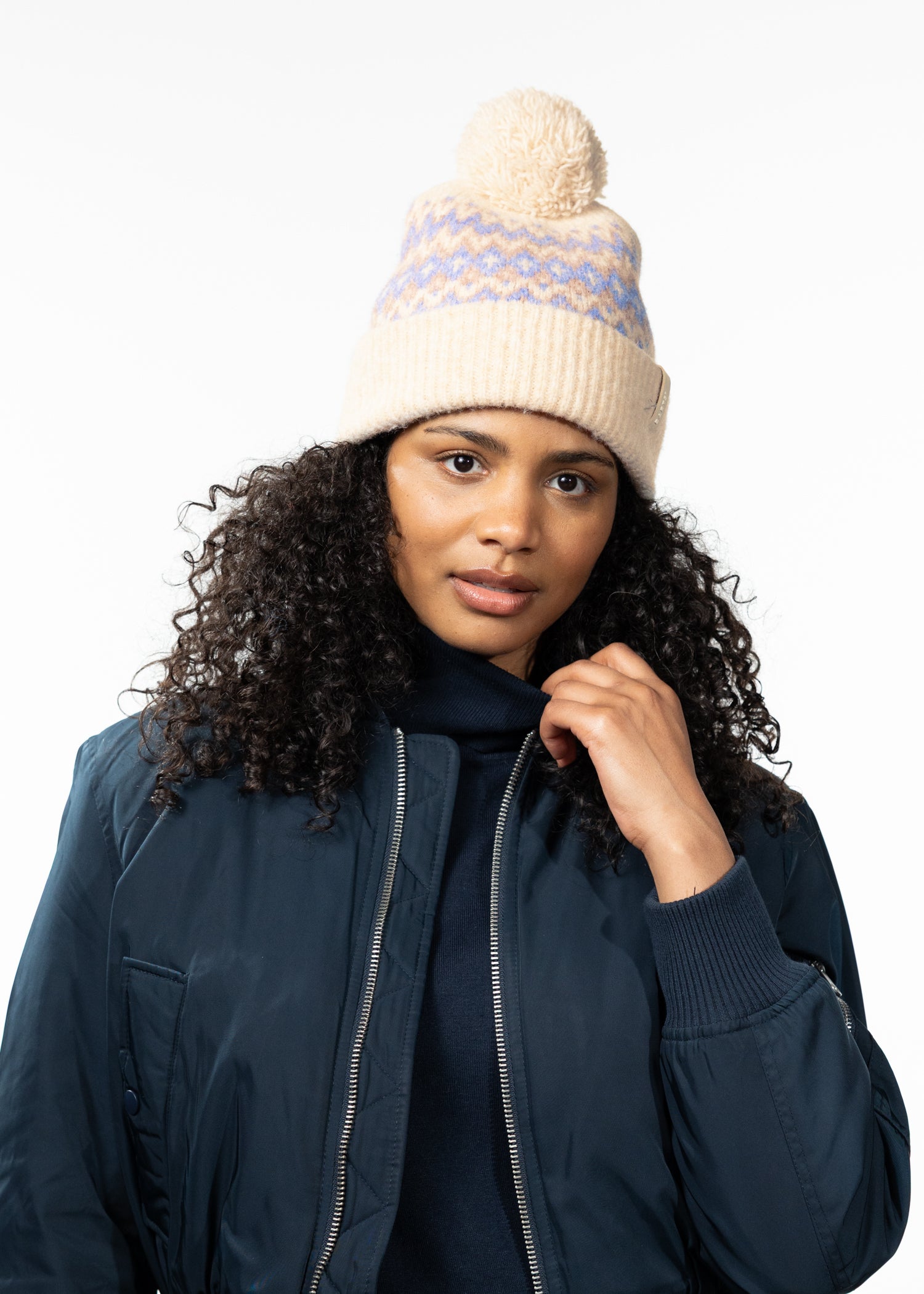 Women Nakarah Beanie cream - Front