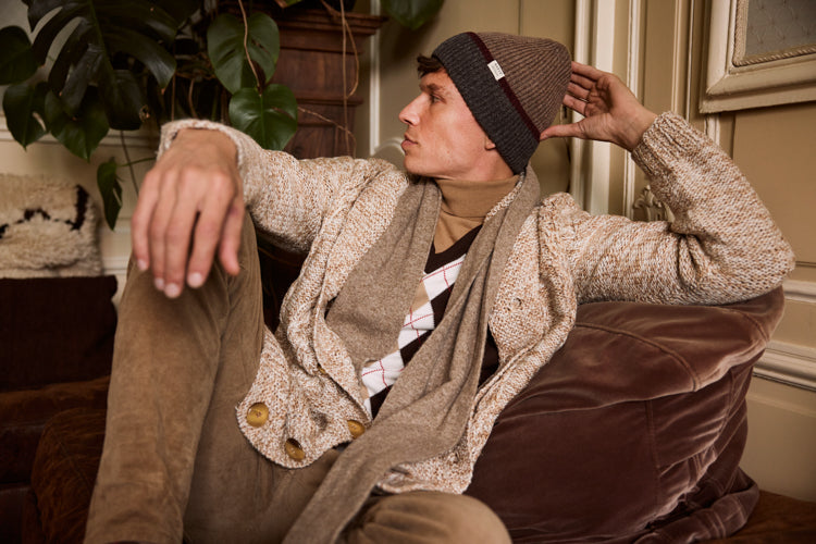 Men Pharon Beanie heather brown - Model