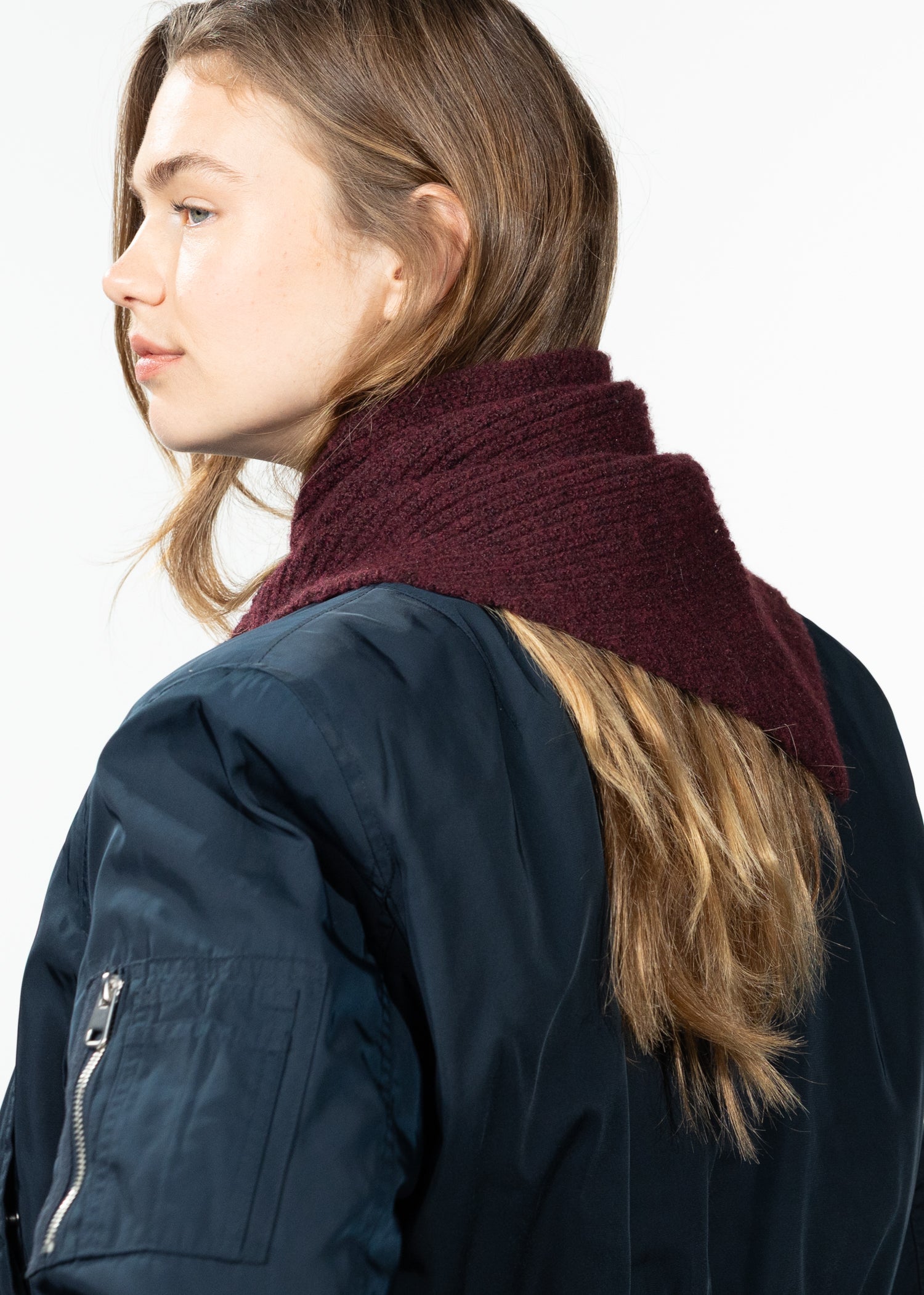 Women Neolana Scarf aubergine - Back
