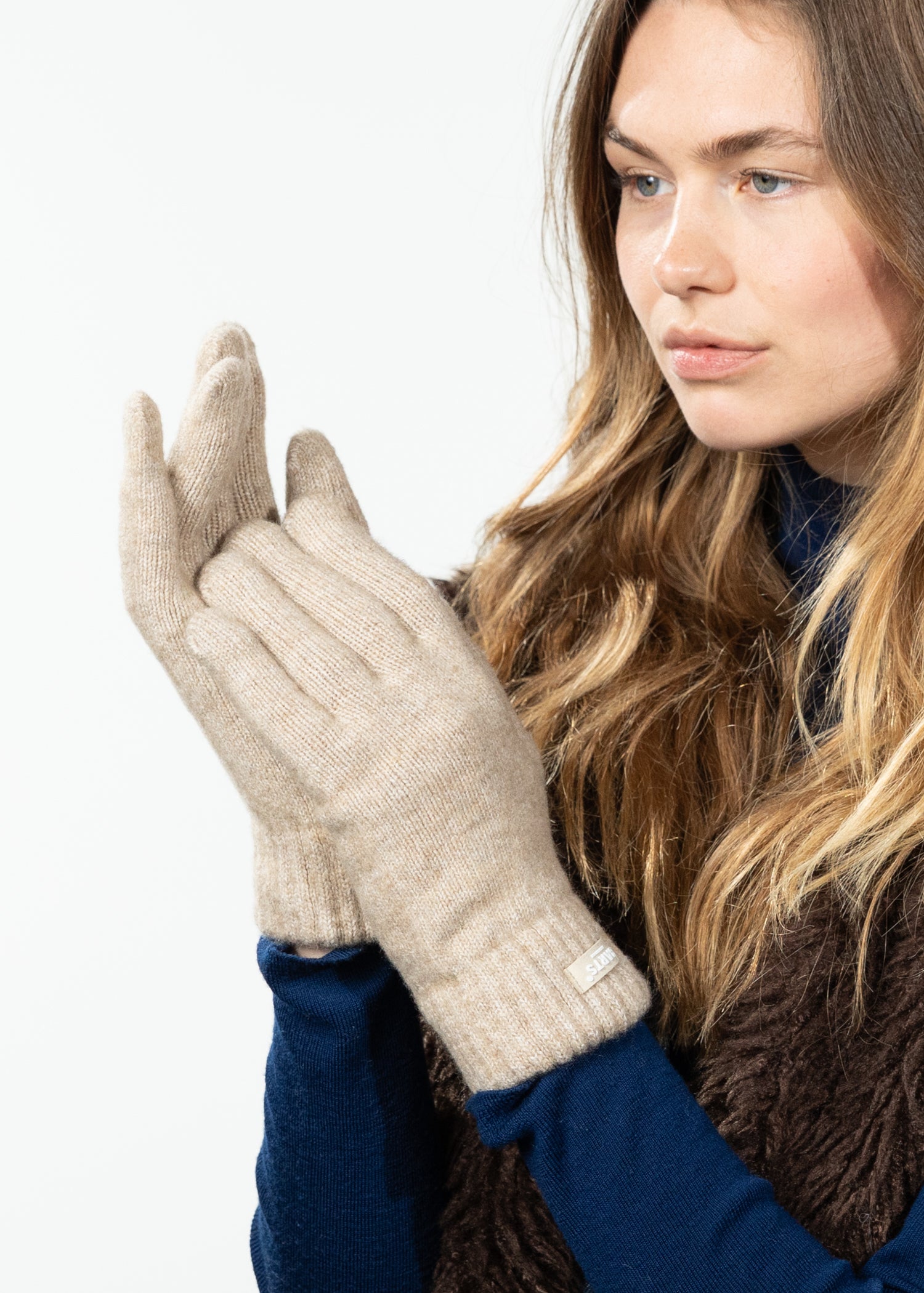 Women Kirinda Gloves light brown - Side
