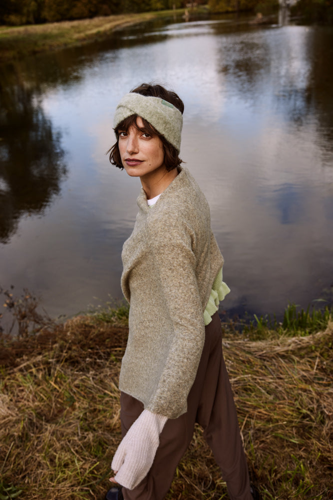 Women Bethina Poncho pale army - Model
