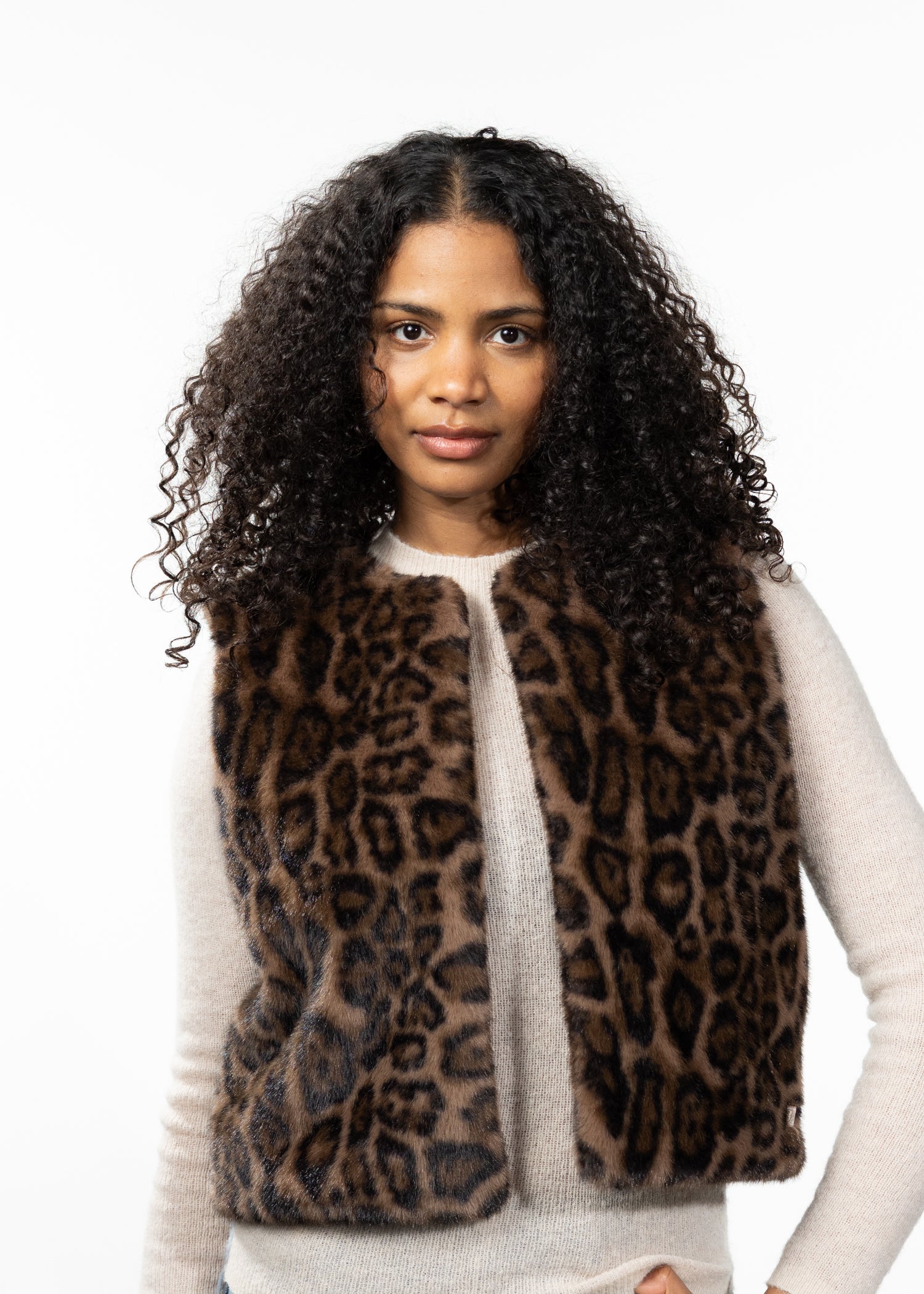 Women Annaliese Gilet print brown - Front