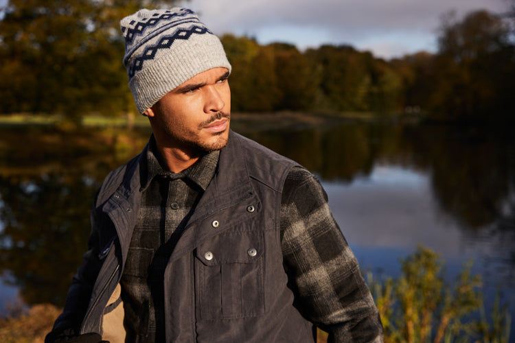 Men Hintertux Beanie heather grey - Model