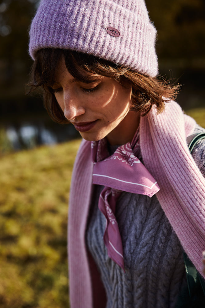 Women Glitsch Beanie mauve - Model
