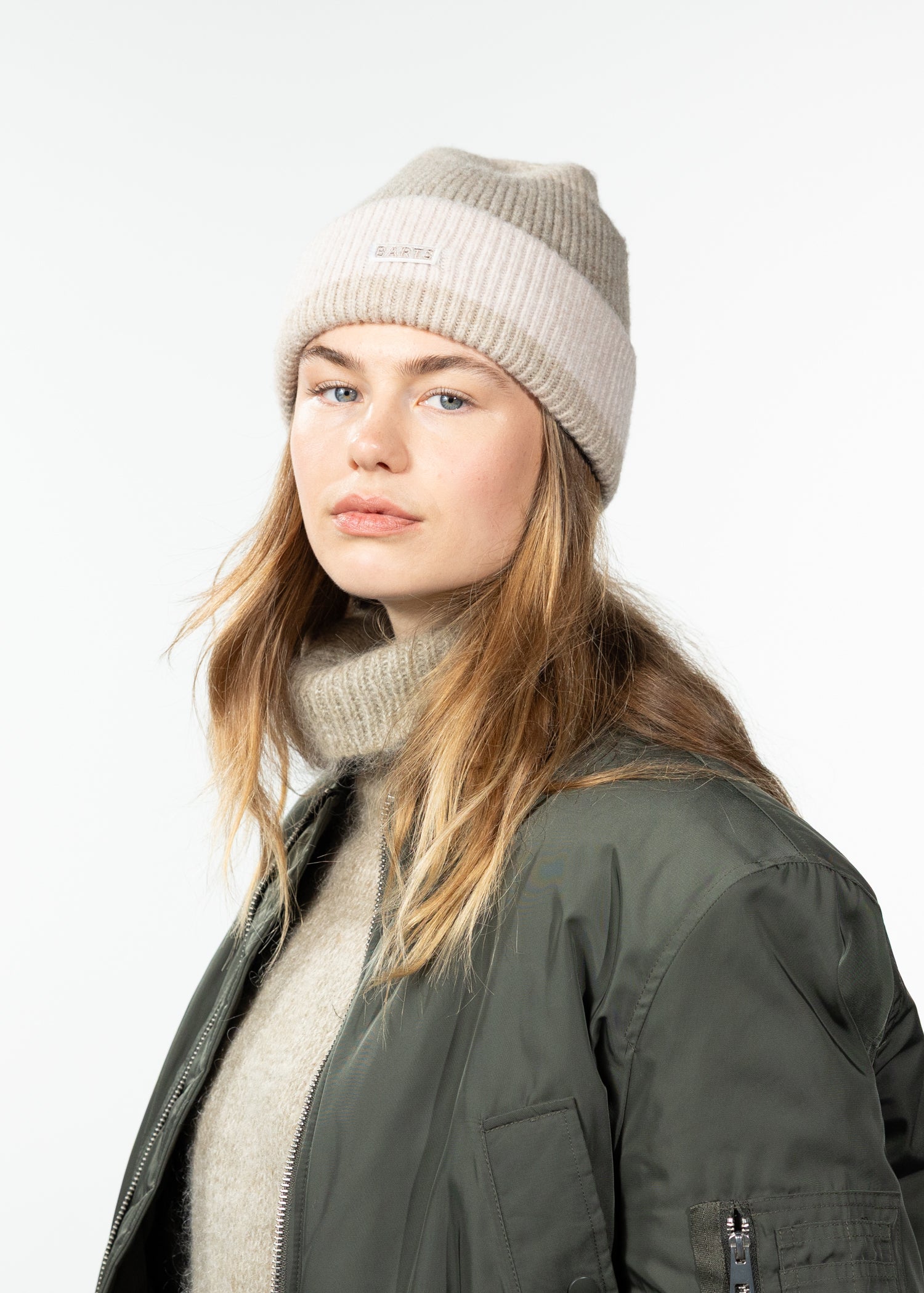 Women Ailisa Beanie cream - Side