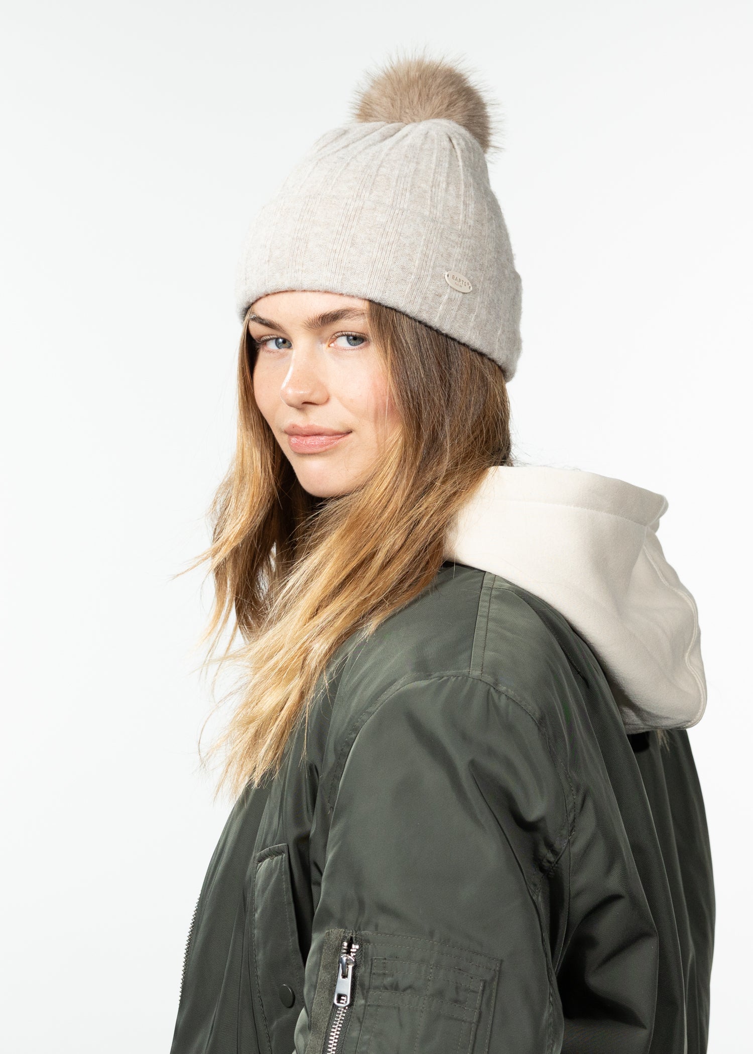 Women Augustia Beanie beige - Side