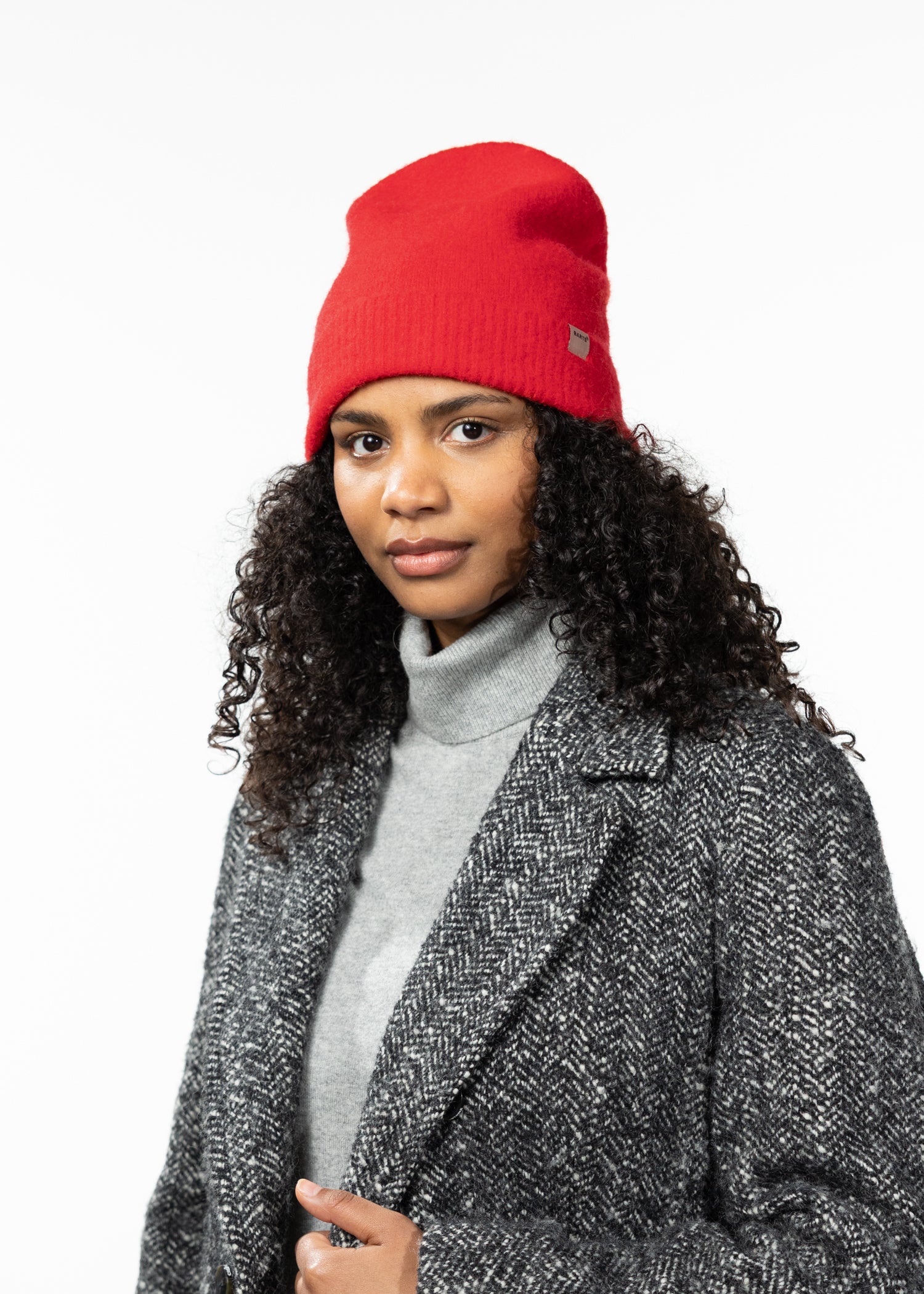 Women Fhearna Beanie red - Side