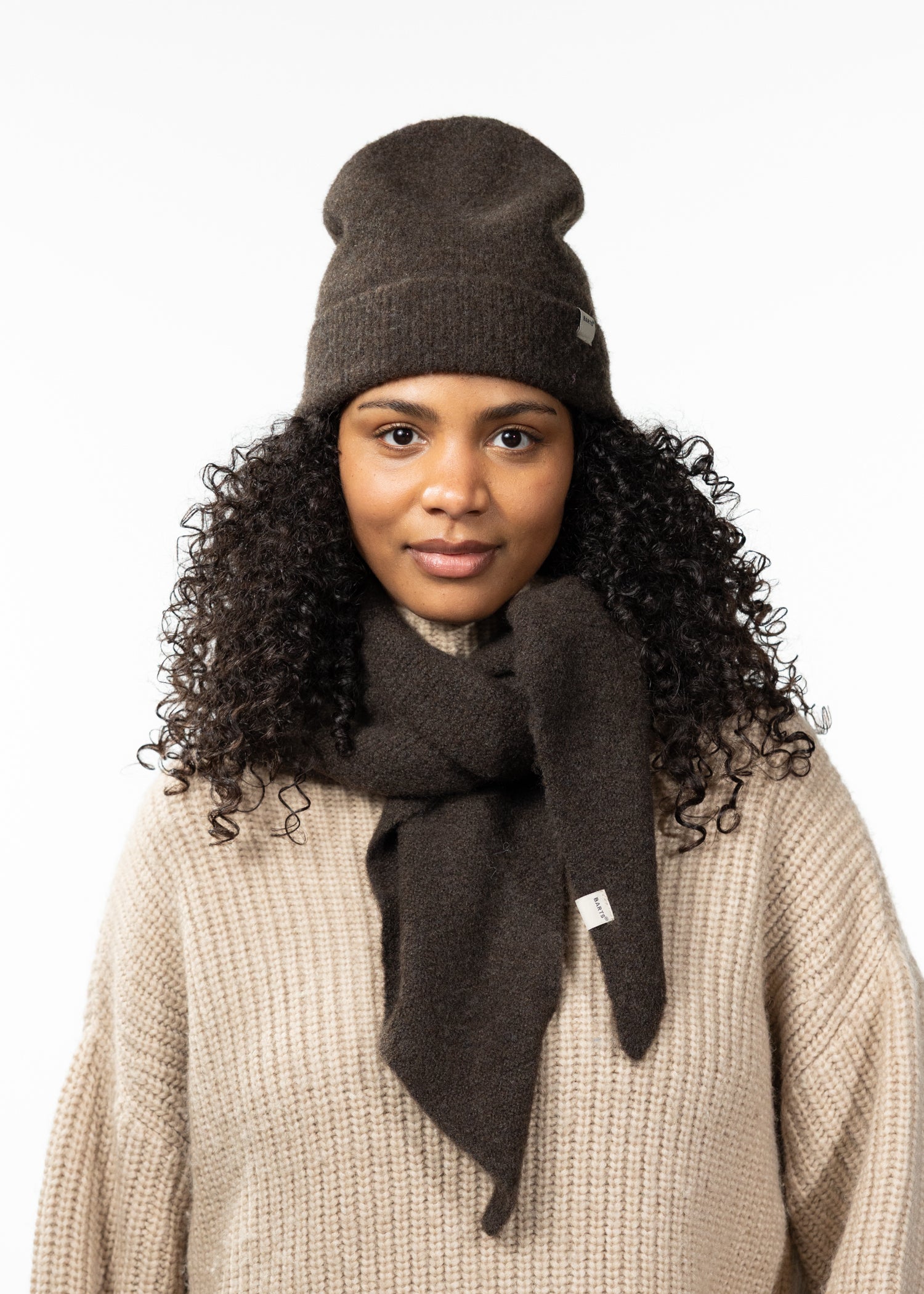 Women Fhearna Beanie dark brown - Front