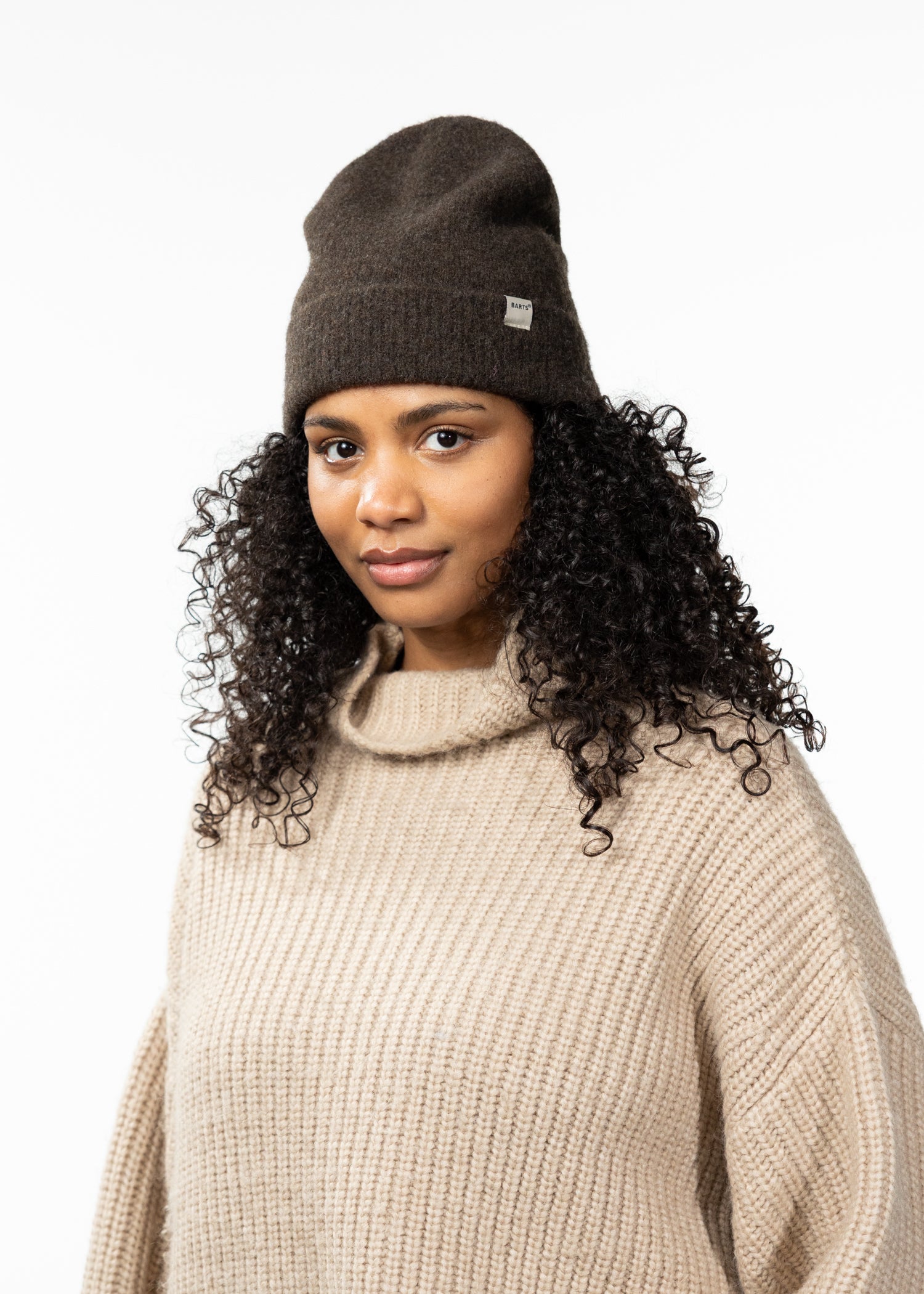 Women Fhearna Beanie dark brown - Side