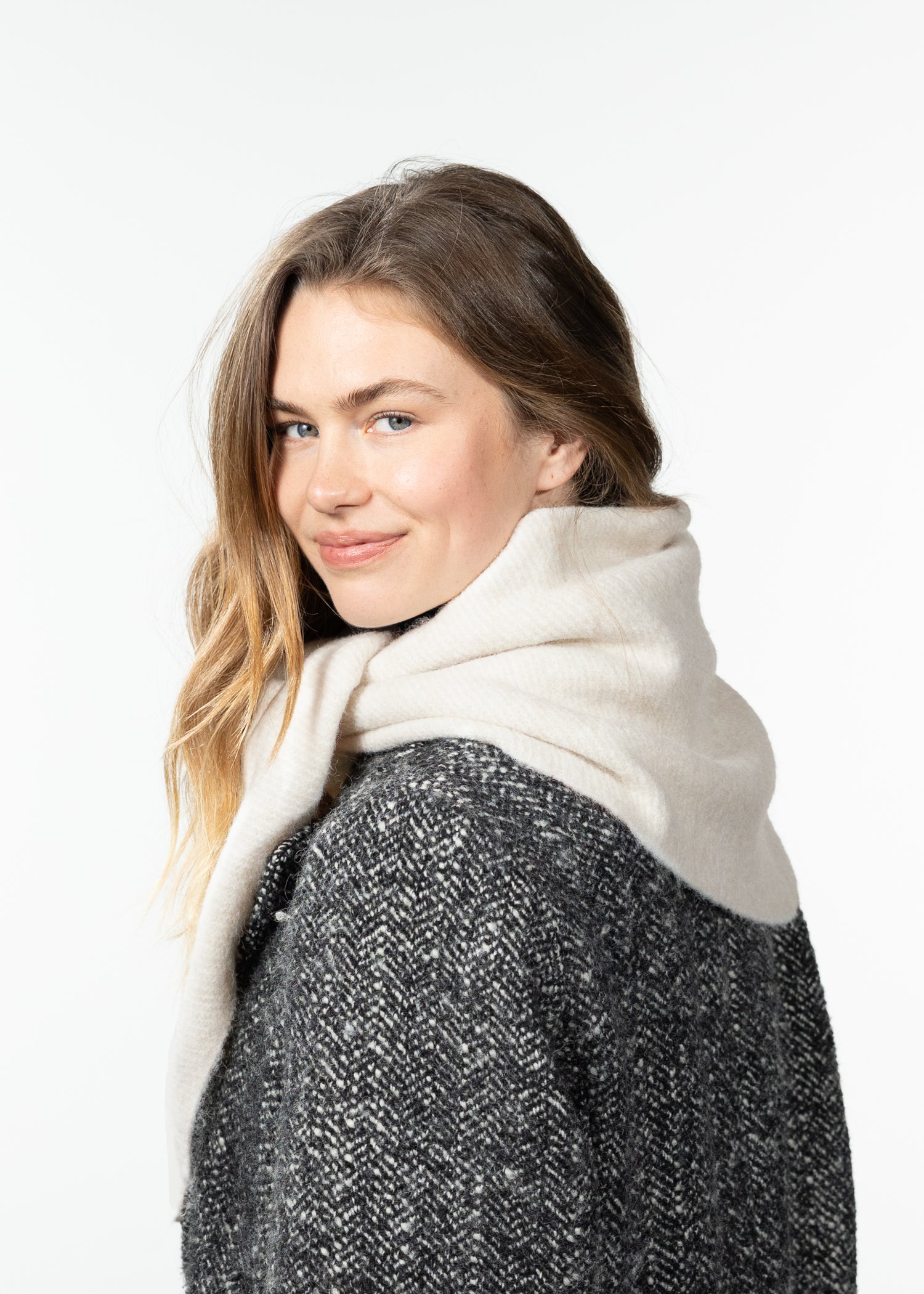 Women Fhearna Scarf cream - Back