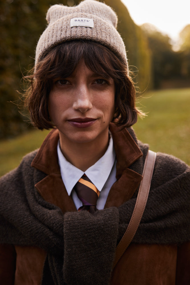 Women Hannalore Scarf dark brown - Model