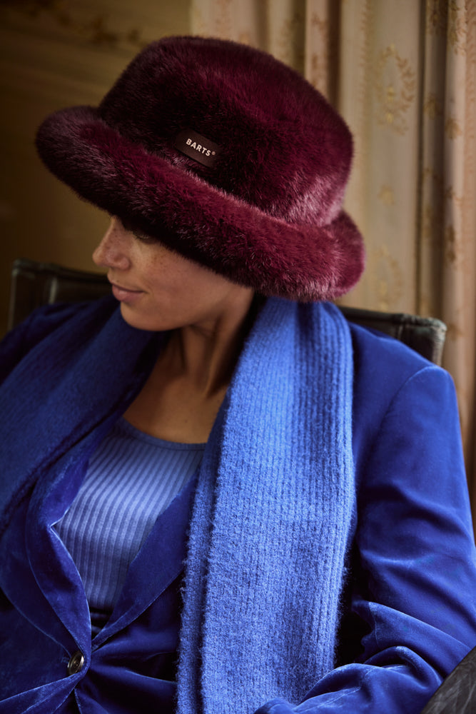 Women Murreal Scarf blue - Model