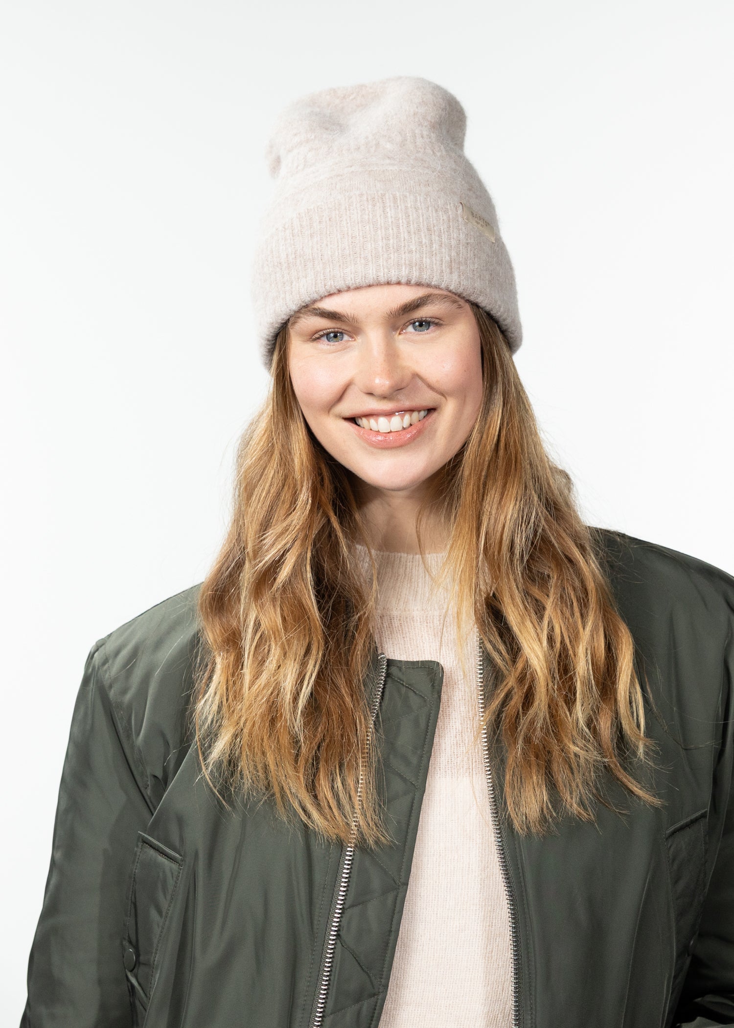 Women Sartle Beanie light brown - Front