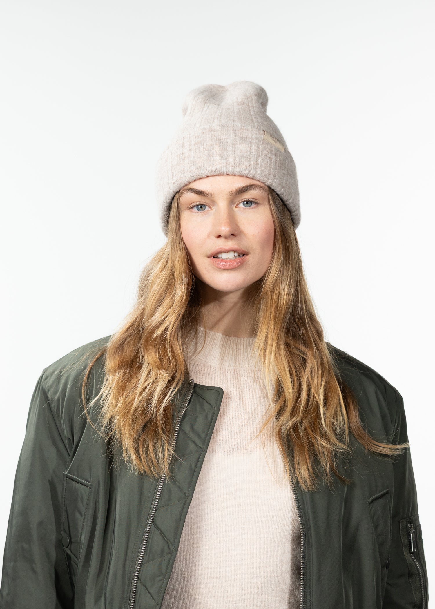 Women Torrina Beanie light brown - Front
