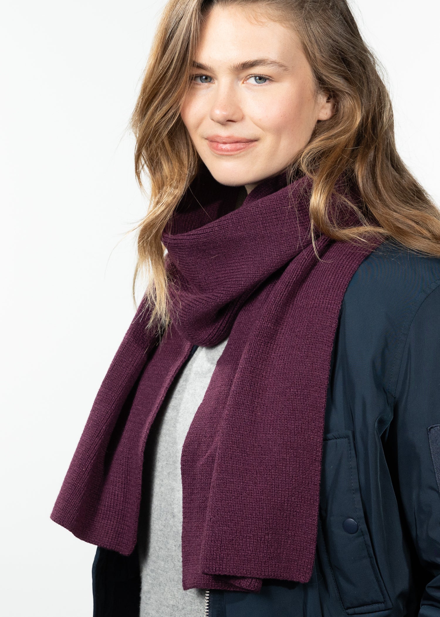 Unisex Kinabalu Scarf aubergine - Side
