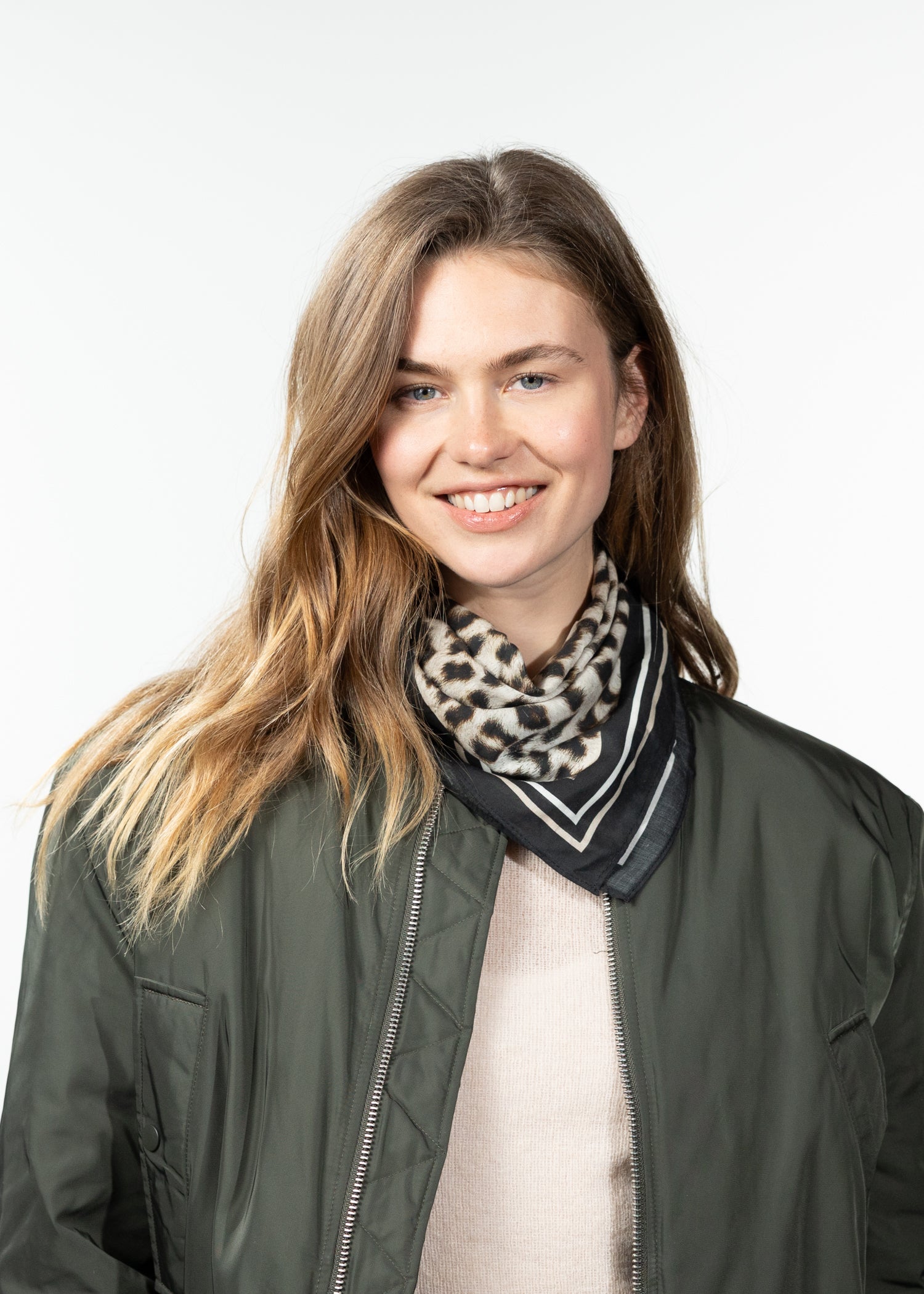 Women Rigga Scarf print beige - Front
