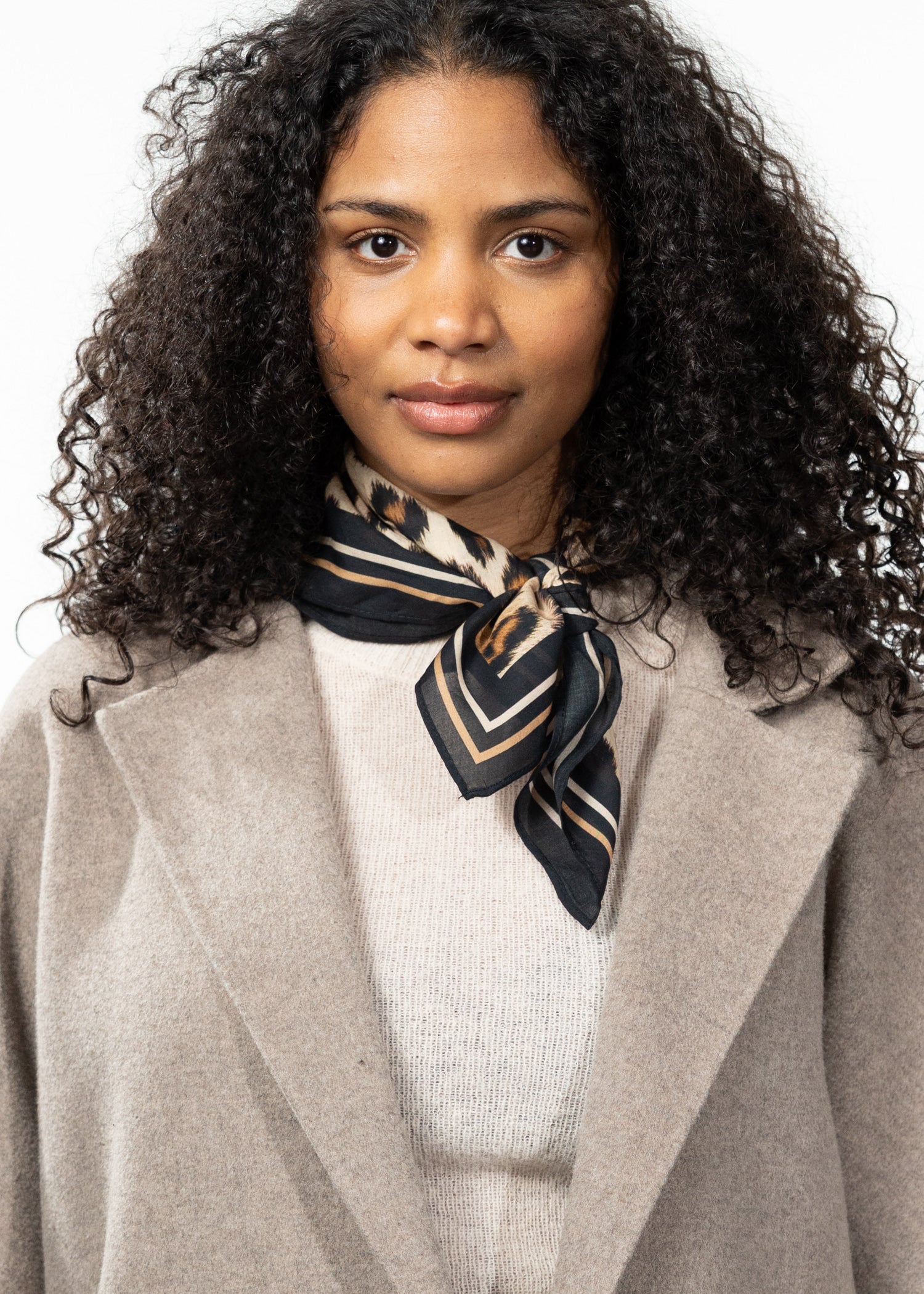 Women Rigga Scarf print brown - Front