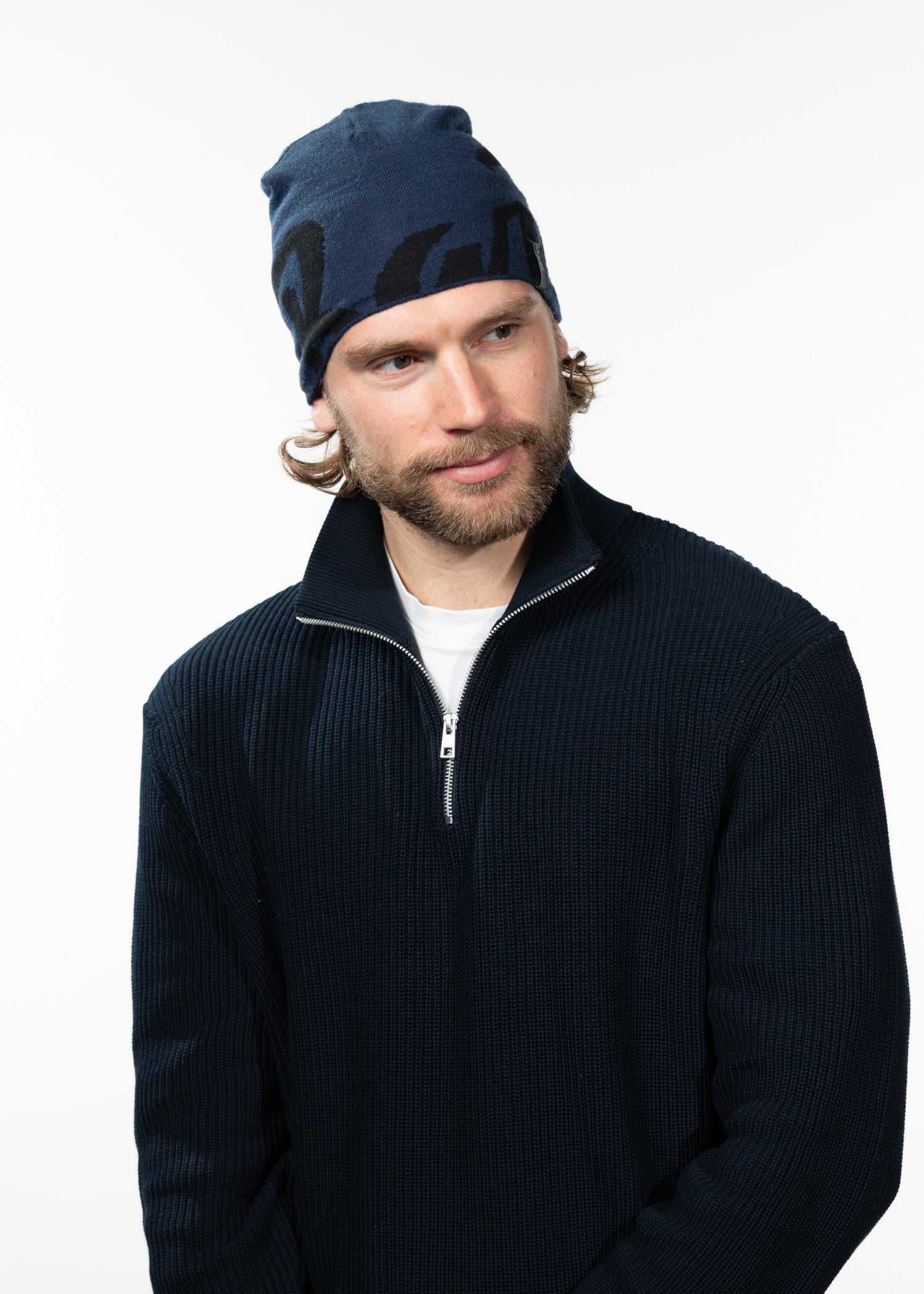 Men Crester Beanie navy - Front