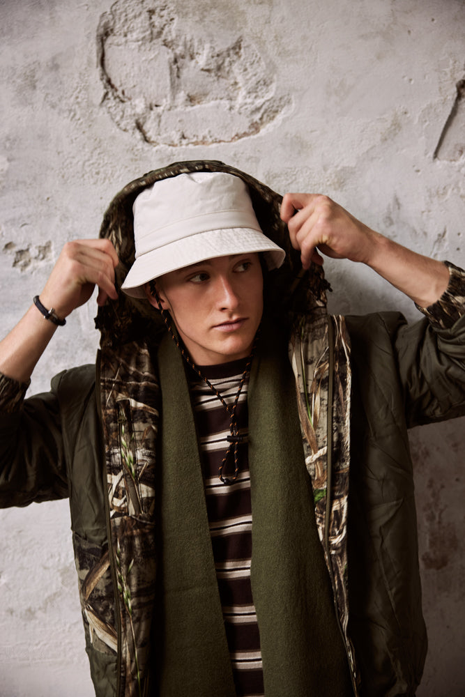 Unisex Tharnel Hat cream - Model
