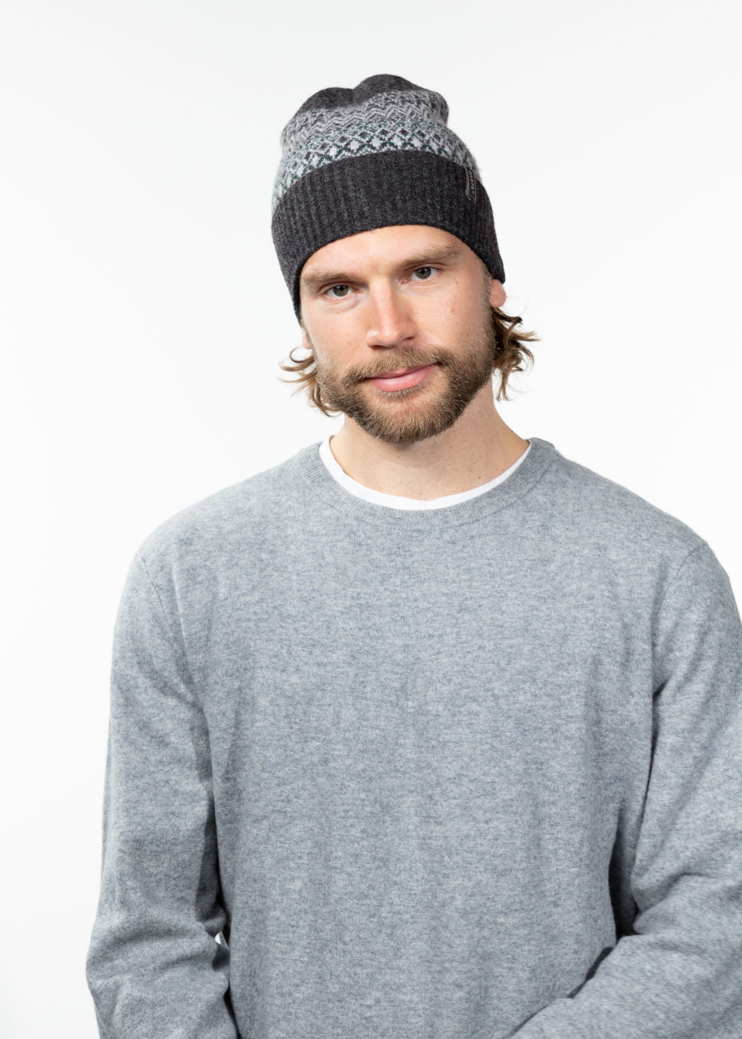 Men Laghlan Beanie dark heather - Front