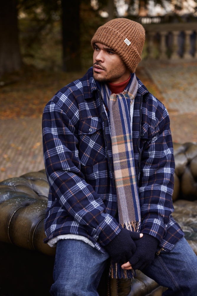 Men Wallash Scarf navy - Model