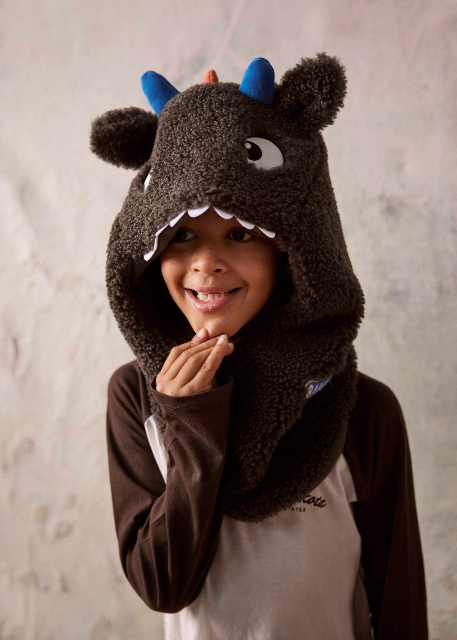 Kids Feesaa Hood dark grey - Model
