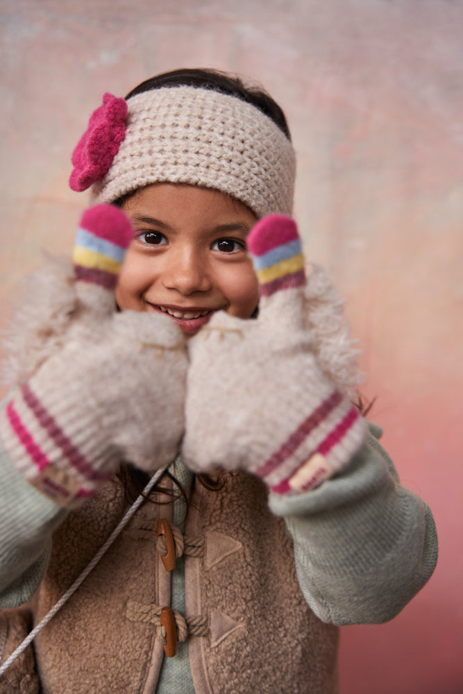 Kids Unicorny Mitts cream - Model